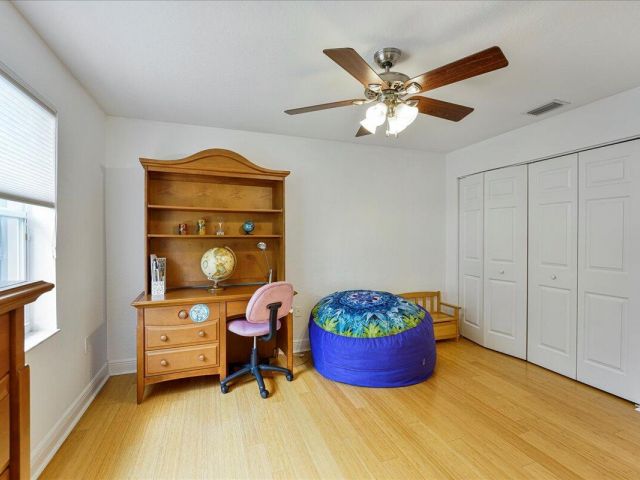 Продажа дома по адресу 19059 Skyridge Circle - фото 6848635