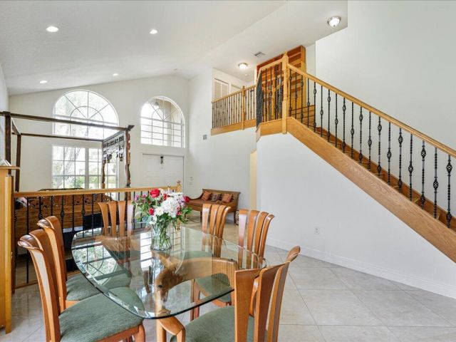 Продажа дома по адресу 19059 Skyridge Circle - фото 6848638