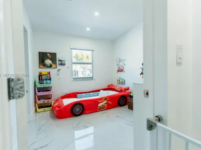 Дом в аренду по адресу 5200 SW 114th Ct 0 - фото 7325787