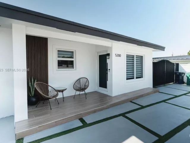 Дом в аренду по адресу 5200 SW 114th Ct 0 - фото 7325794