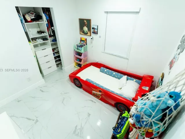 Дом в аренду по адресу 5200 SW 114th Ct 0 - фото 7325781