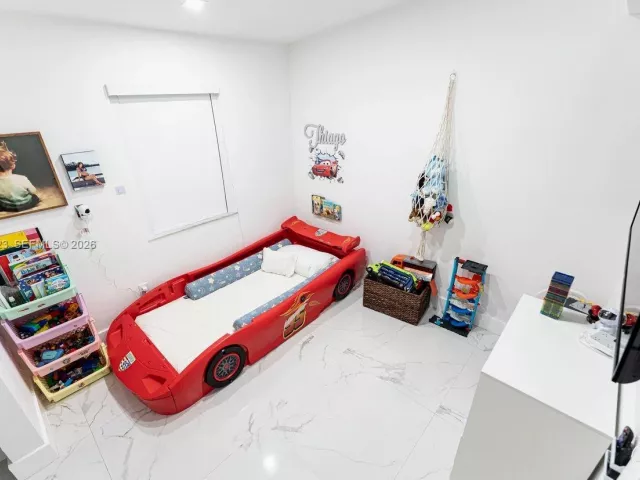 Дом в аренду по адресу 5200 SW 114th Ct 0 - фото 7325783