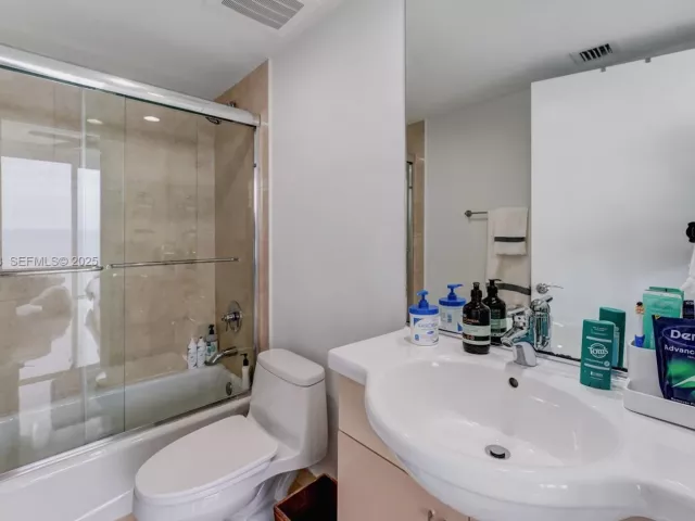 Продажа квартиры #3002 - фото 6910364