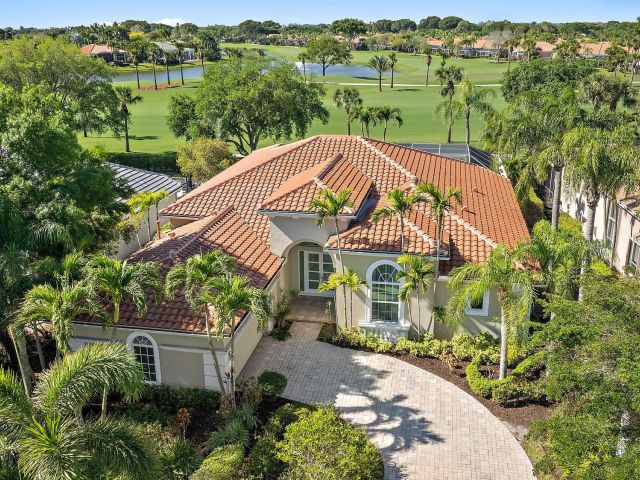 Дом в аренду по адресу 8988 Lakes Boulevard - фото 6848413