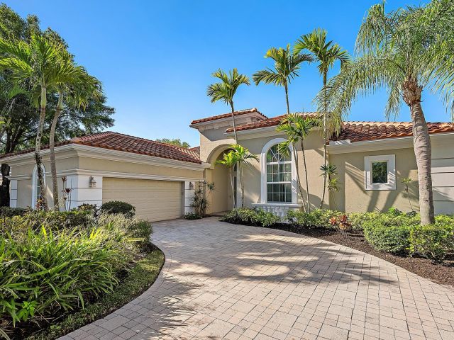 Дом в аренду по адресу 8988 Lakes Boulevard - фото 6848415