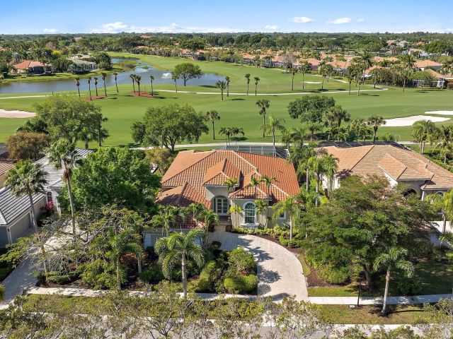 Дом в аренду по адресу 8988 Lakes Boulevard - фото 6848421