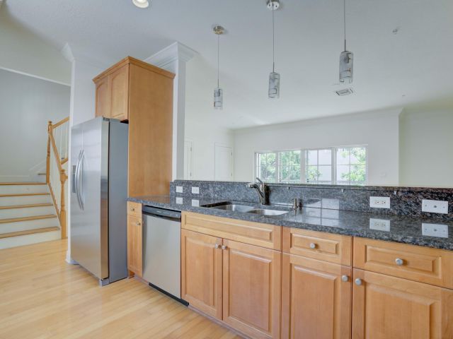 Дом в аренду по адресу 1950 Presidential Way 10 - фото 6848425