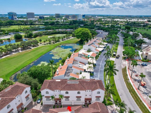 Дом в аренду по адресу 1950 Presidential Way 10 - фото 6848430