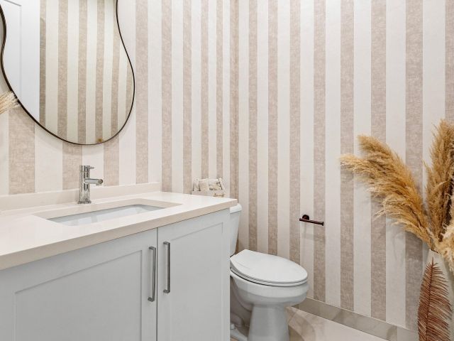 Продажа дома по адресу 8533 Ganton Drive - фото 6857472