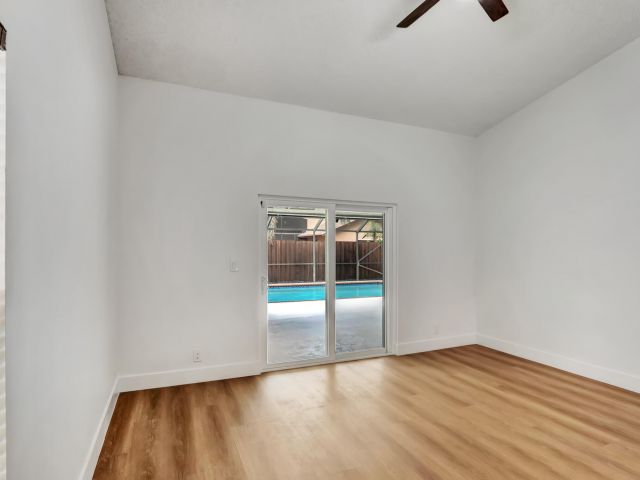 Дом в аренду по адресу 20977 Country Creek Drive - фото 6848649