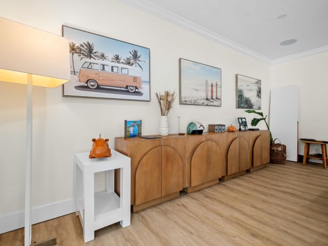 Дом в аренду по адресу 2421 SW 29th Way - фото 6867532