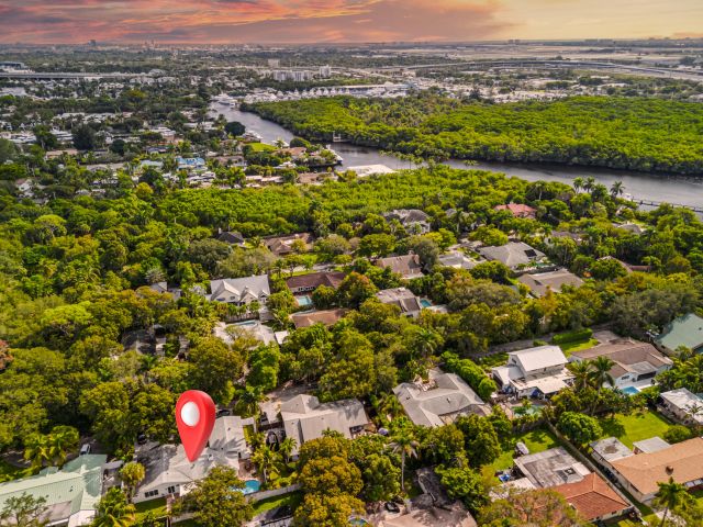 Дом в аренду по адресу 2421 SW 29th Way - фото 6867540