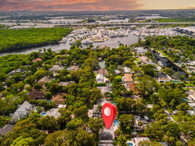 Дом в аренду по адресу 2421 SW 29th Way - фото 6867541