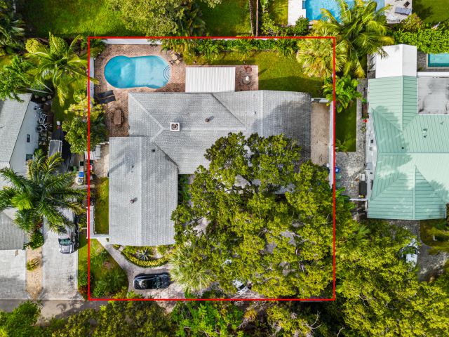 Дом в аренду по адресу 2421 SW 29th Way - фото 6867543