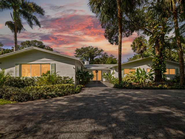 Дом в аренду по адресу 2421 SW 29th Way - фото 6867548