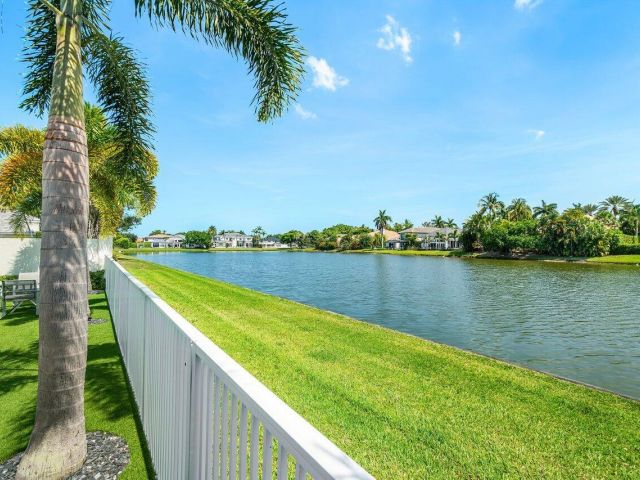 Дом в аренду по адресу 3506 NW Clubside Circle - фото 6862004
