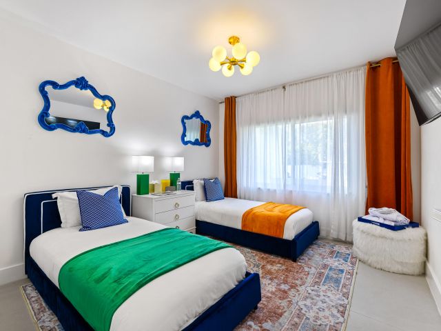 Дом в аренду по адресу 1627 Seabreeze Boulevard - фото 6867552