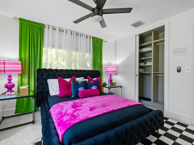 Дом в аренду по адресу 1627 Seabreeze Boulevard - фото 6867554