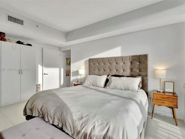 Продажа квартиры #3708 - фото 6849952