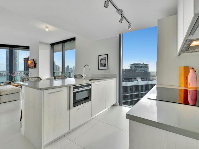 Продажа квартиры #3708 - фото 6849960