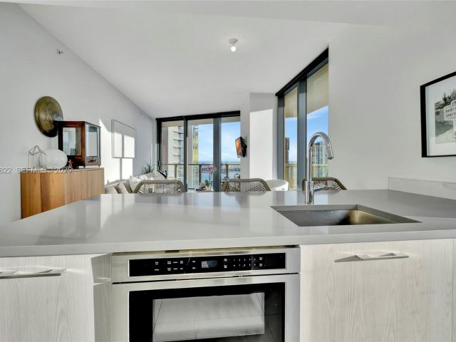 Продажа квартиры #3708 - фото 6849961