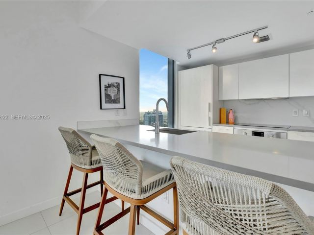 Продажа квартиры #3708 - фото 6849962