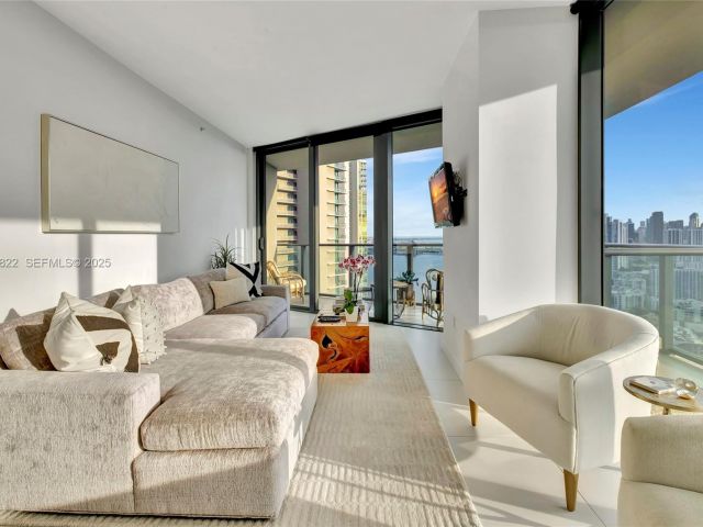 Продажа квартиры #3708 - фото 6849966