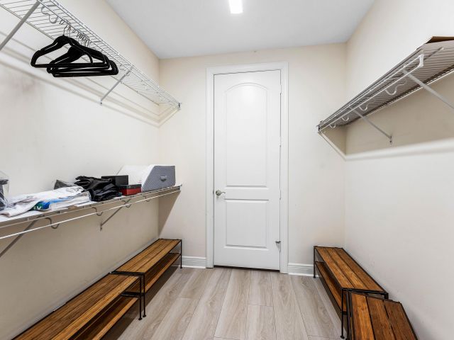 Продажа дома по адресу 8168 Valhalla Drive - фото 6866129