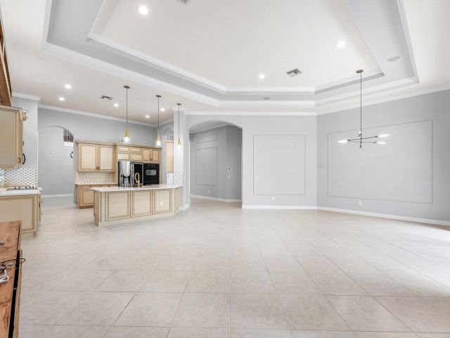 Продажа дома по адресу 8168 Valhalla Drive - фото 6866136