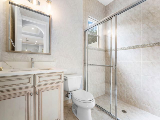 Продажа дома по адресу 8168 Valhalla Drive - фото 6866137