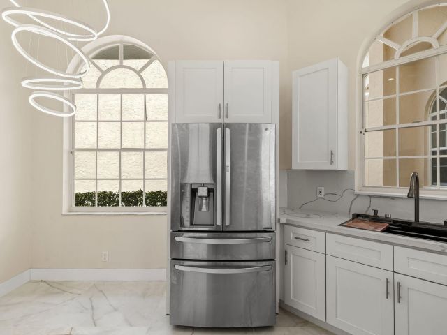 Продажа дома по адресу 6682 NW 25th Way - фото 6848686