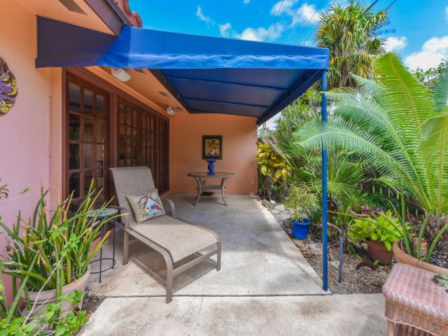 Продажа дома по адресу 708 NW 6th Drive - фото 6853972