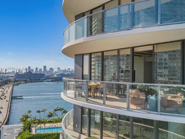 Продажа квартиры #1601 - фото 6847438