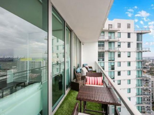 Продажа квартиры #5108 - фото 6849348