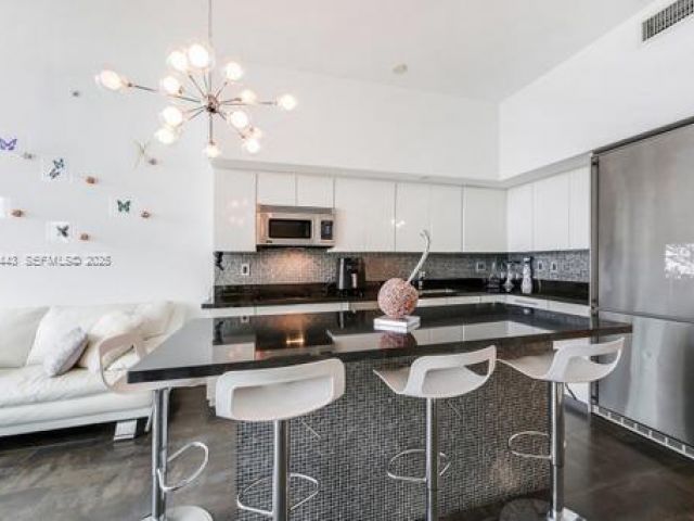 Продажа квартиры #5108 - фото 6849354