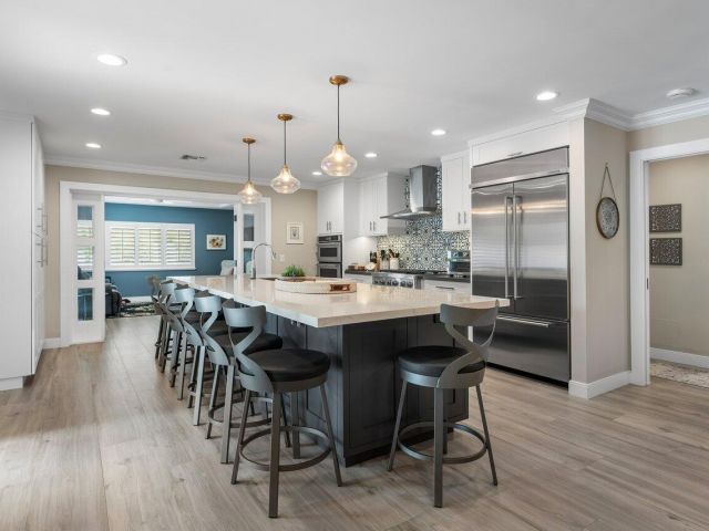 Продажа дома по адресу 1701 Cocoanut Road - фото 6850200