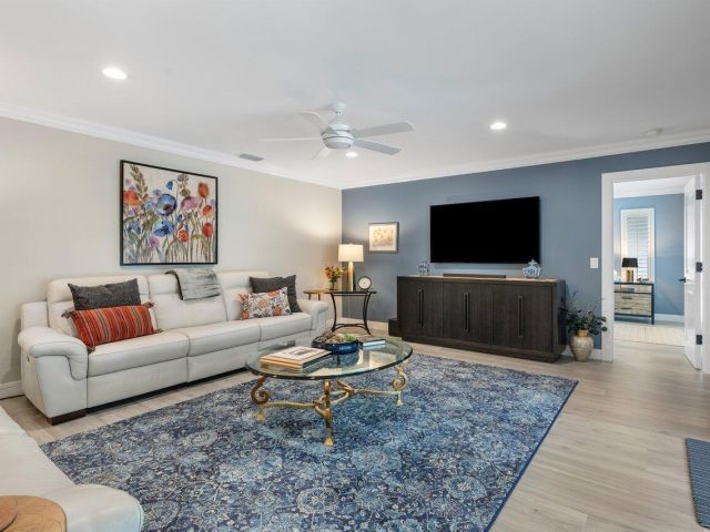 Продажа дома по адресу 1701 Cocoanut Road - фото 6850206