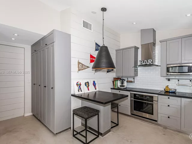 Дом в аренду по адресу 375 Harbor Ct . - фото 6848478