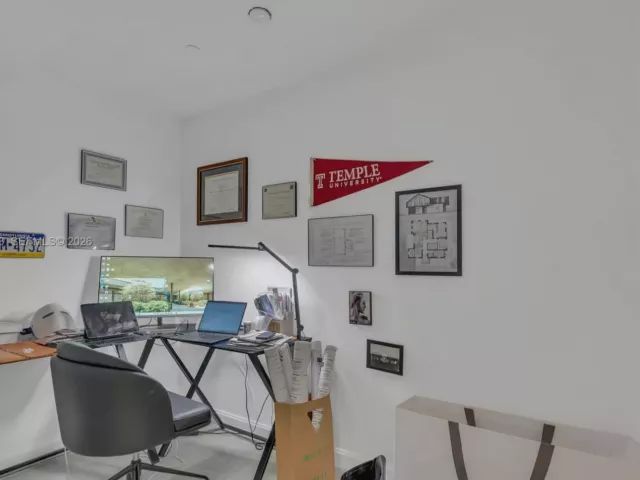 Продажа квартиры #2610 - фото 6908930