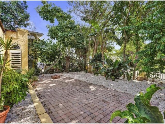 Дом в аренду по адресу 1818 Florida Avenue - фото 6849900