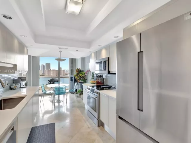 Продажа квартиры #1701 - фото 6849533