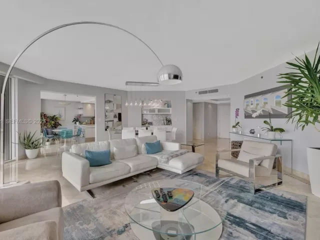 Продажа квартиры #1701 - фото 6849537