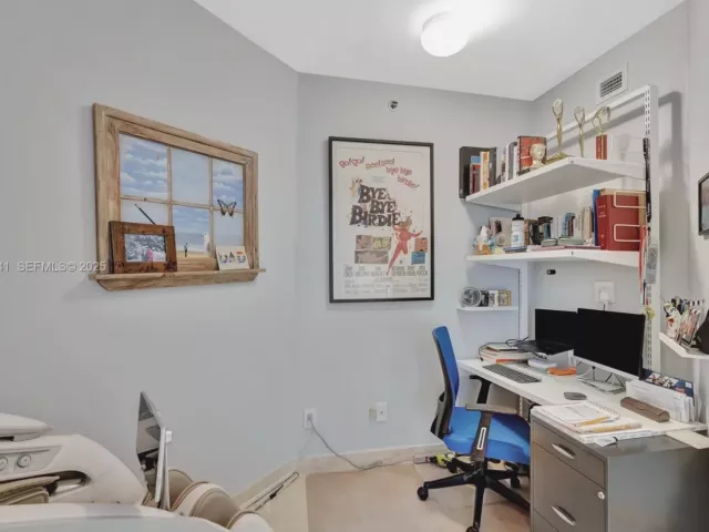 Продажа квартиры #1701 - фото 6849520