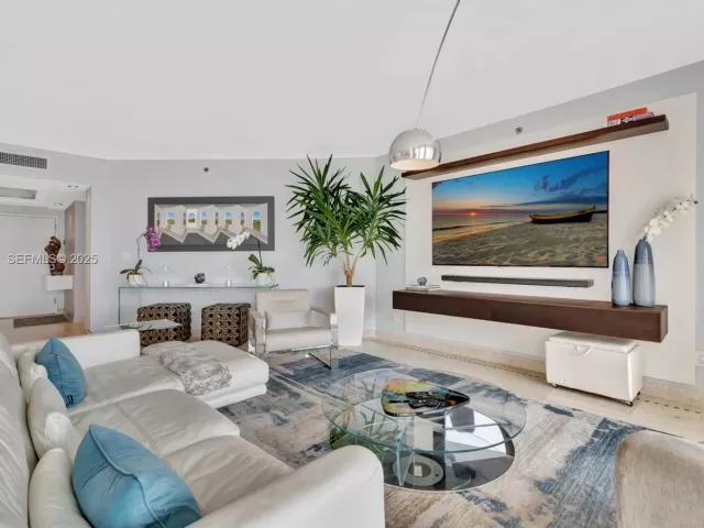 Продажа квартиры #1701 - фото 6849536