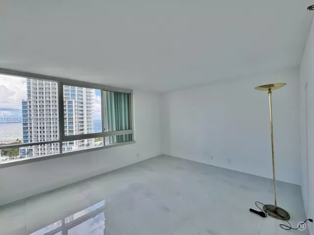 Продажа квартиры #1610 - фото 6851989