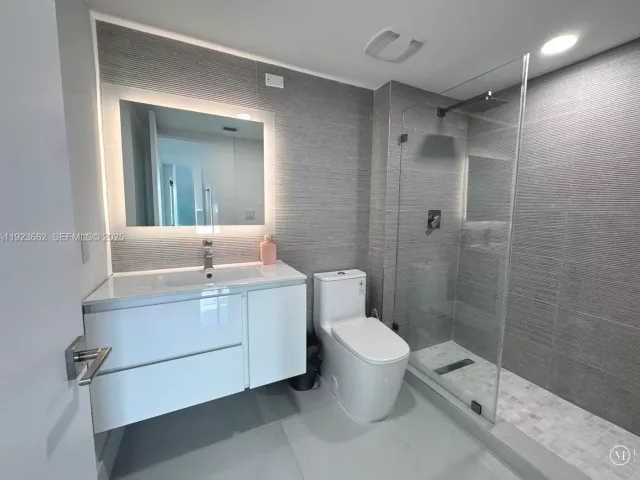 Продажа квартиры #1610 - фото 6851993