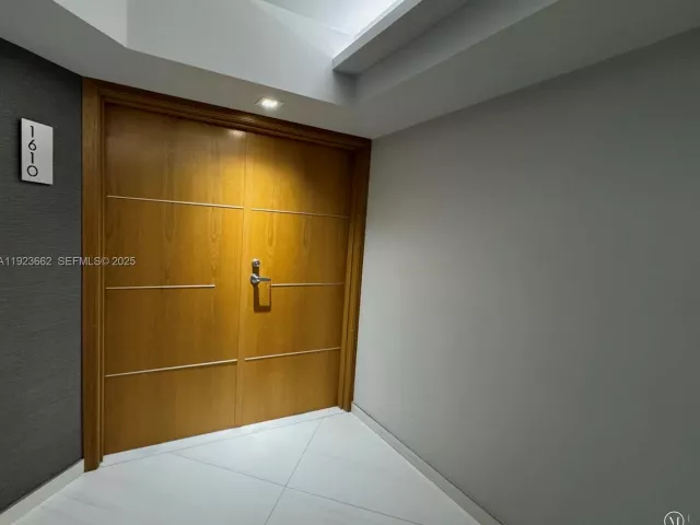 Продажа квартиры #1610 - фото 6851987