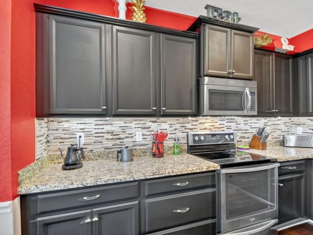 Продажа дома по адресу 830 Palm Tree Lane - фото 6849907