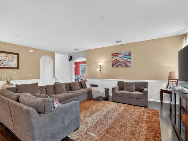 Продажа дома по адресу 830 Palm Tree Lane - фото 6849918