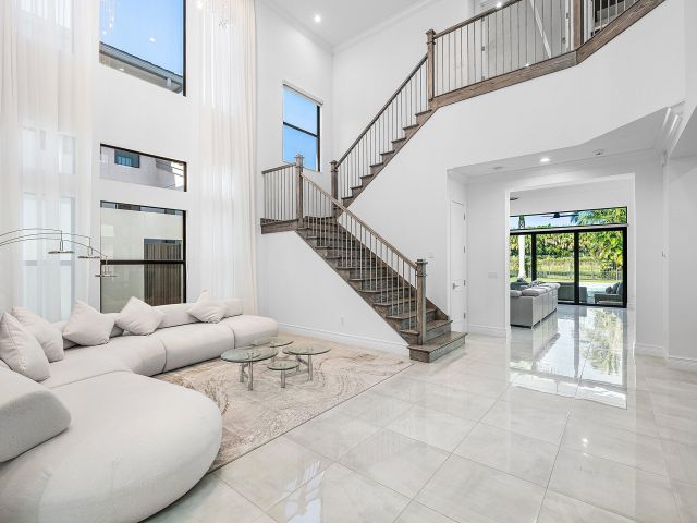 Продажа дома по адресу 9065 Benedetta Place - фото 6852488